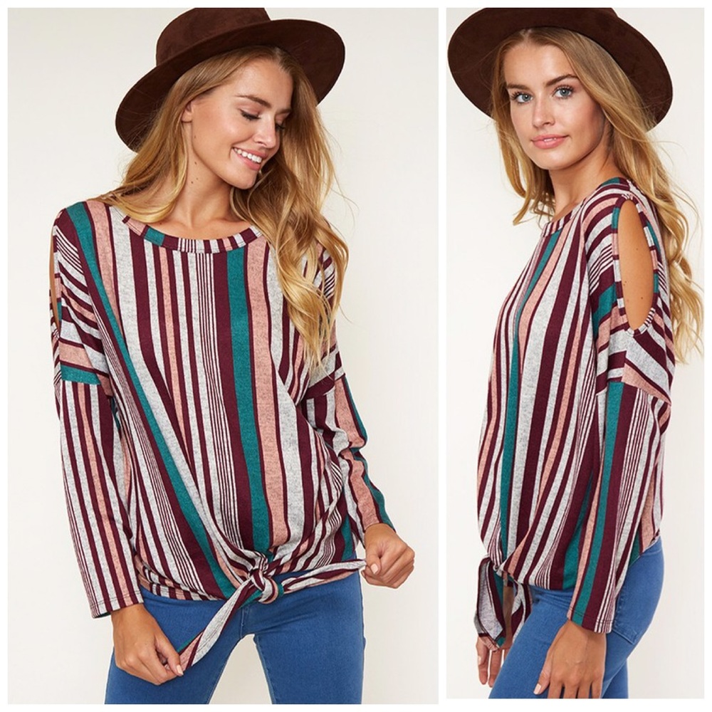 💖LAST 1! Super Soft Tie Front Cut out Detail Top! - Picture 2 of 4